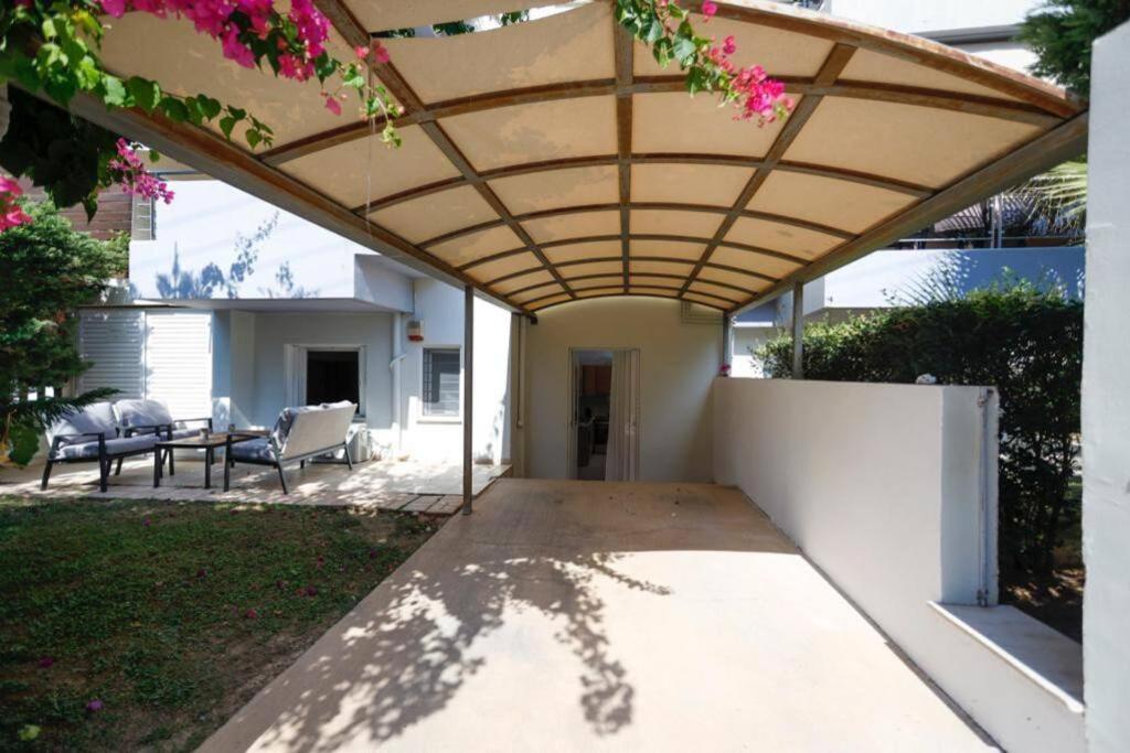 אתונה Pame Rentals - Cozy Glyfada Stay With Free Parking מראה חיצוני תמונה