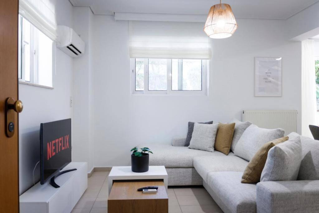 אתונה Pame Rentals - Cozy Glyfada Stay With Free Parking מראה חיצוני תמונה