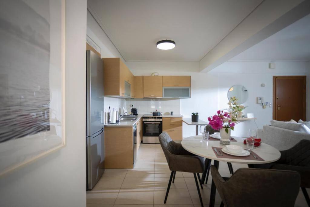 אתונה Pame Rentals - Cozy Glyfada Stay With Free Parking מראה חיצוני תמונה
